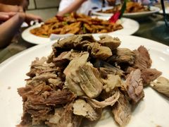 -大宝全猪馆(南京路店)