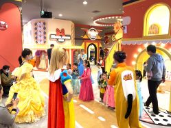 -哈尼鹿儿童乐园(长沙梅溪湖步步高店)