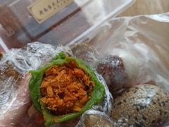 蛋黄肉松青团-许阿姨糕团店(南京总店)