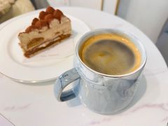 -Fridi Patisserie Cafe