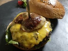 -HIGH FIVE哈福手工汉堡(桂林路店)