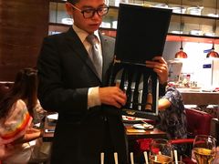 -恰餐厅及酒吧 CHAR Bar & Grill (北京丽都皇冠假日店)