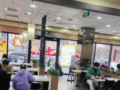 大堂-永和大王·现磨豆浆·卤肉饭(九亭SH085店)