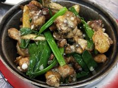 特制酱料牛蛙煲-陈根记大牌档
