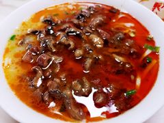 黄鳝鳝鱼面-何记鳝鱼面馆(开发区分店)