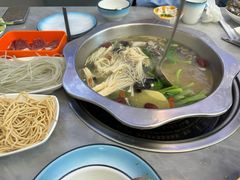 -光头药膳鸡(莱茵小镇店)