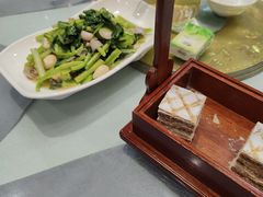 -一家人(南京路店)