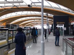 -康新公路(地铁站)