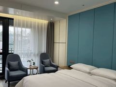 -上海怡沁园度假酒店