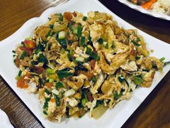 -怡妮新疆风味餐厅(东江湾路店)