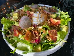 藜麦窝蛋沙拉-The Rug Cafe(王府中环店)