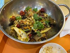 -川山城麻辣香锅(鼎汇美食城店)