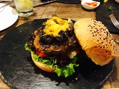 -HIGH FIVE哈福手工汉堡(桂林路店)