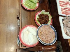 -沸炉重庆老火锅(军事博物馆店)