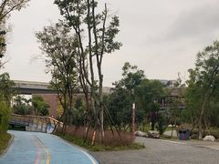 -茅草房·河畔园林火锅