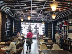 -钟书阁(松江泰晤士小镇店)