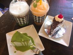 -莓园冰淇淋店