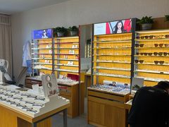 -优医视平价眼镜蔡司依视路折扣工厂店(十里堡店)
