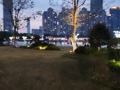 -西北湖绿化广场