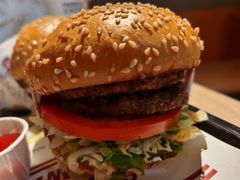 -The Habit Burger Grill 哈比特汉堡(复兴soho店)