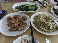 -鹏城人家海鲜酒家·23年老字号(较场尾店)