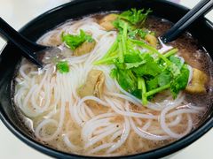 红烧肥肠米线-一品郑记重庆牛肉米线馆(东泰路店)