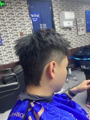点击看大图 -大人物·男士理发馆