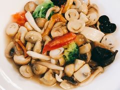炒八珍菌-山外山菜馆(玉泉路店)