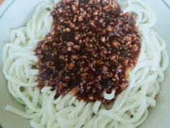 牛肉杂酱面-玉滋補
