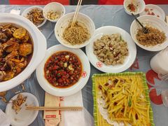 -肥肥虾庄·金牌油焖大虾(东湖欢乐谷店)
