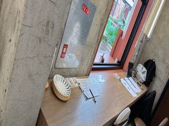 -必胜客(上海华谊新所店)