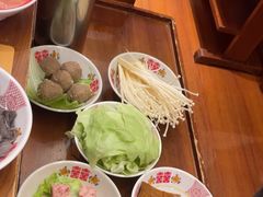 -沸炉重庆老火锅(军事博物馆店)