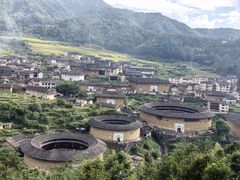 -初溪土楼群