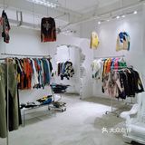 适合拍照凹造型的古着地下仓库