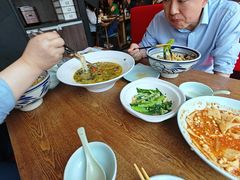 -金牌老碗时尚陕菜(王府井百货店)
