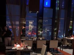-唐拉雅秀酒店-西锦汇空中BBQ·思创餐厅