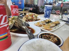 -四川小胡子海鲜(丁村万人海鲜广场店)