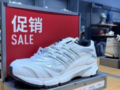 -百年港湾奥特莱斯(香炉礁店)