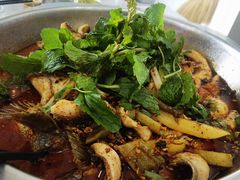 -杨林闻老三酸菜鱼(总店)