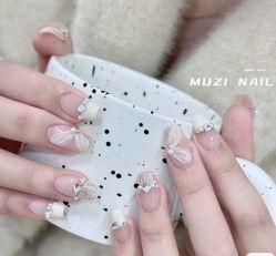 -初心纹眉洗眉·美睫专业店