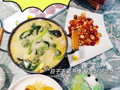-披云云小馆·味道江湖(姚家园万象汇店)