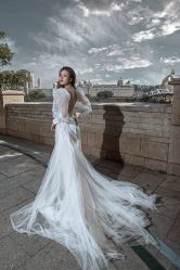 点击看大图 -挪娅婚纱摄影皇家会所