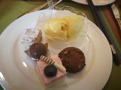 -岷山饭店-芝芝自助餐厅