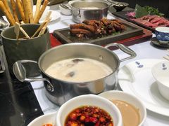 -红鼎豆捞·非遗鲍皇汤火锅(宝丰路店)