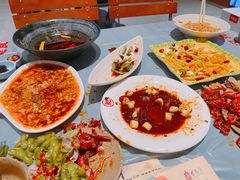 -肥肥虾庄·金牌油焖大虾(杨园滨江时代walk店)
