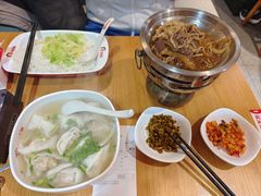 -南城香·饭香串香馄饨香(赵公口店)