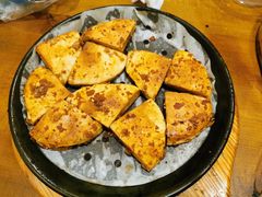 料理烤特色火烧-老东镇啤酒屋海鲜加工·蒸汽海鲜·海鲜烧烤(台东店)