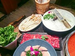 -周师兄大刀腰片火锅(洪崖洞旗舰店)