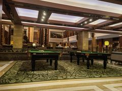 -浅深休闲酒店-停车场
