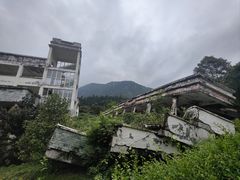 -四川汶川特大地震漩口中学遗址